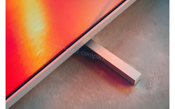 PHILIPS 50PUS7855 - Zoom sur la partie basse