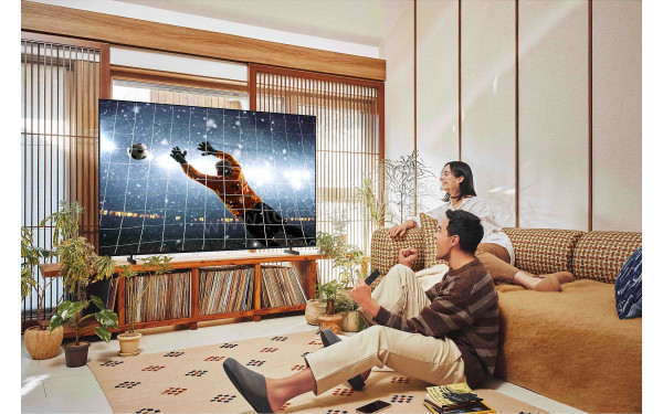 SAMSUNG 75DU8005 - Mise en situation