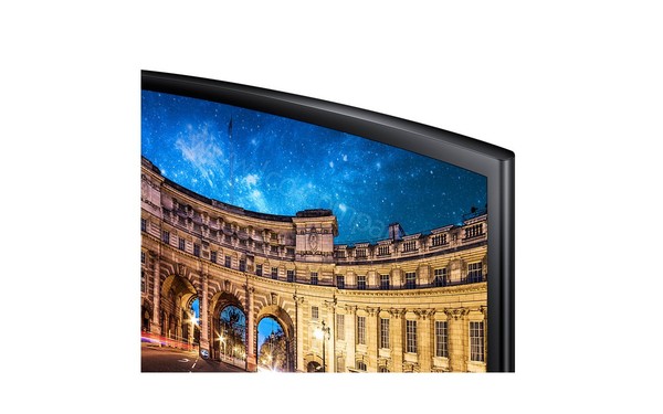 SAMSUNG C24F396FHU - Zoom sur le coin sup&eacute;rieur droit