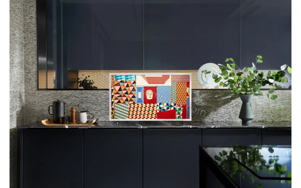 SAMSUNG The Frame GQ32LS03CBUXZG - Mise en situation