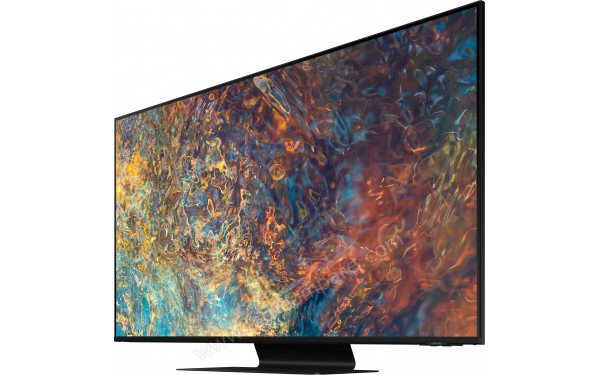 SAMSUNG GQ43QN90AATXZG - Vue 3/4 droite en perspective