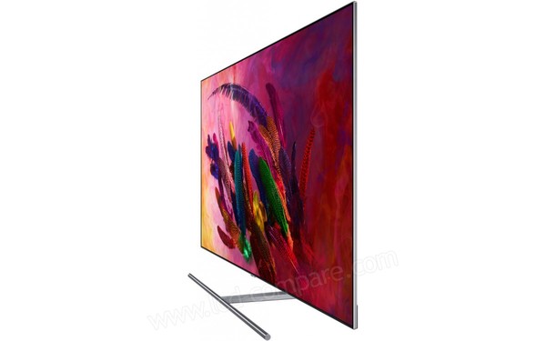SAMSUNG GQ65Q7FNGTXZG - Vue 1/4 droite
