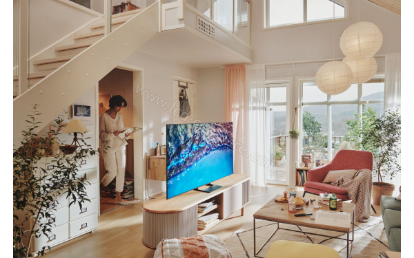 SAMSUNG GU43BU8589UXZG - Mise en situation