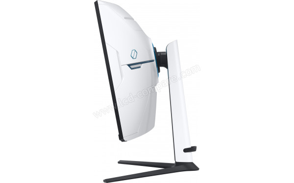 SAMSUNG LS32BG850NUXXU - Vue de profil bascul&eacute; vers l'avant