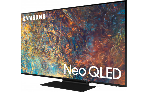 SAMSUNG QE43QN90A - Vue 3/4 droite