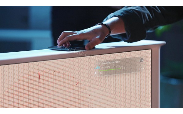 SAMSUNG The Serif QE55LS01TAUXZT - Mise en situation