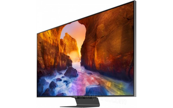 SAMSUNG QE55Q90RALXXN - Vue 3/4 droite par le bas
