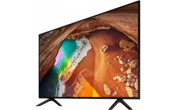 SAMSUNG QE65Q60RALXXN - Vue 3/4 droite par le bas