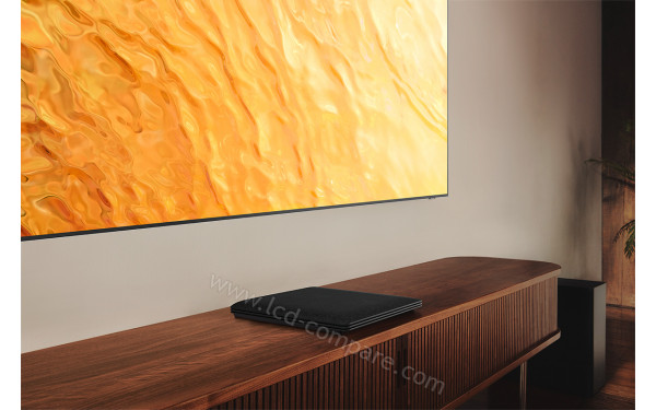 SAMSUNG QE75QN800B - Zoom sur le coin bas droit
