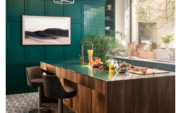 SAMSUNG The Frame QE85LS03BGUXZT - Mise en situation