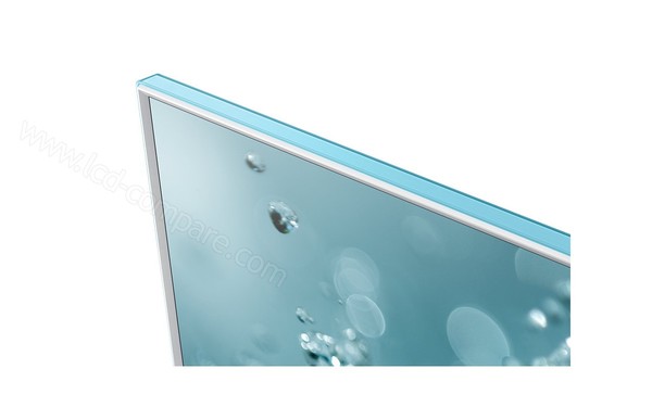 SAMSUNG S22E391H - Zoom sur le coin sup&eacute;rieur gauche