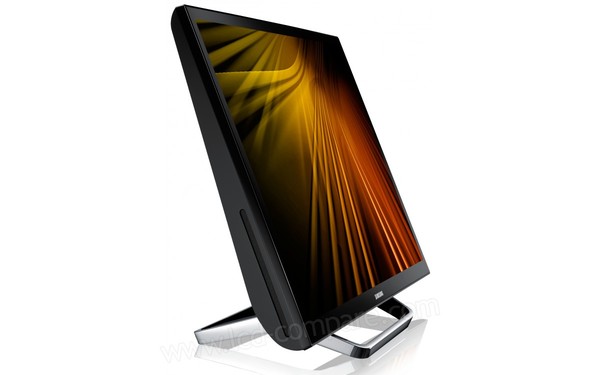 SAMSUNG S24C770T - Vue 3/4 gauche