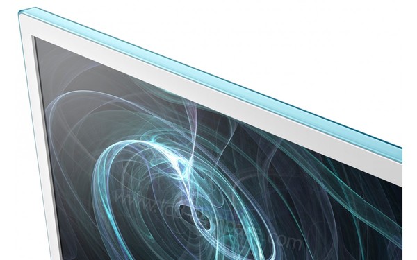 SAMSUNG S27D391H - Zoom sur le coin sup&eacute;rieur gauche