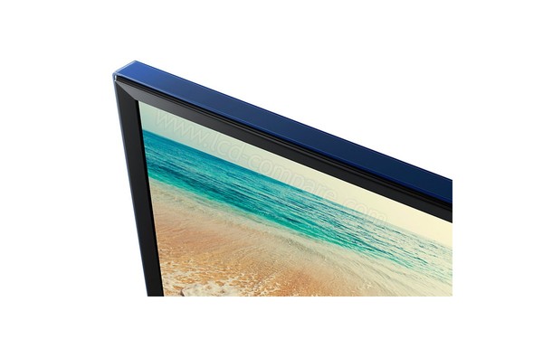 SAMSUNG T22E390EW - Zoom sur le coin sup&eacute;rieur gauche