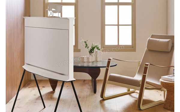 SAMSUNG The Serif TQ65LS01DA - Mise en situation