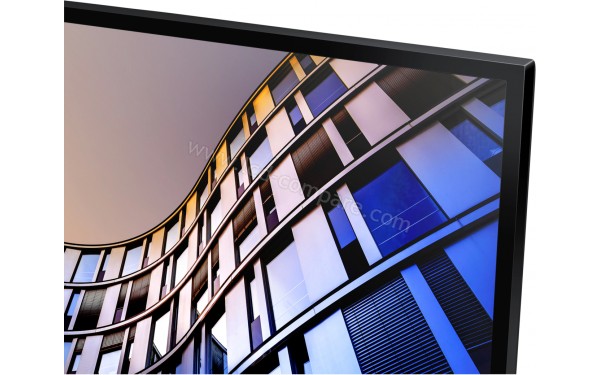 SAMSUNG UE24N4305AE - Zoom sur le coin sup&eacute;rieur droit