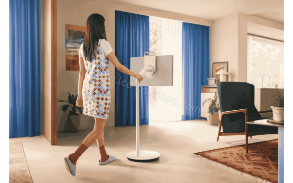 SAMSUNG TV The Moving Style 2025 - Mise en situation