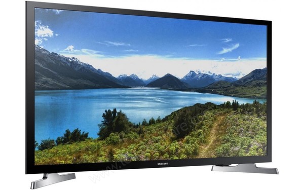 SAMSUNG UE32J4570SSXZG - Vue 3/4 gauche