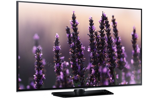 SAMSUNG UE40H5500 - Vue 3/4 gauche