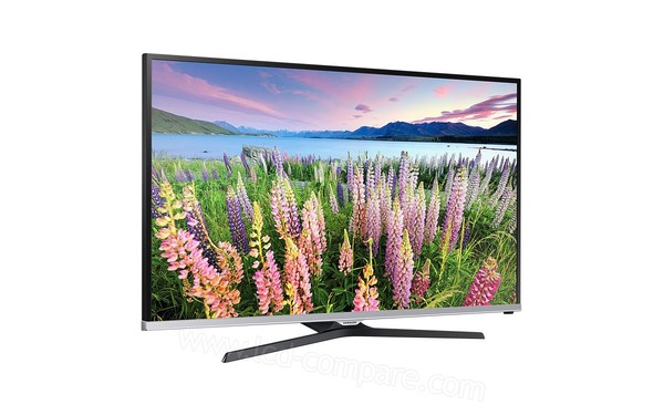 SAMSUNG UE40J5100 - Vue 3/4 gauche