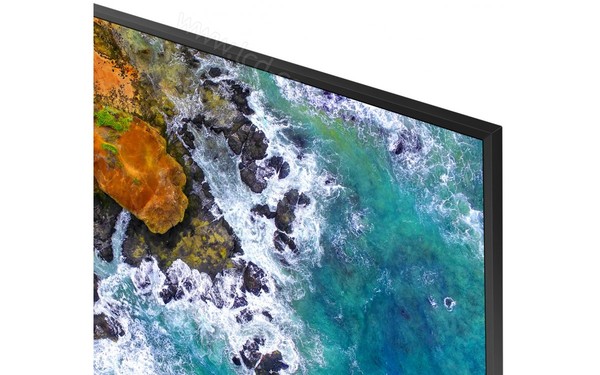 SAMSUNG UE43NU7400UXZT - Zoom sur la partie haute