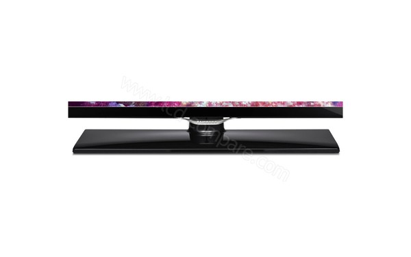 SAMSUNG UE46F5370 - Zoom sur la partie basse