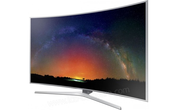 SAMSUNG UE48JS9000 - Vue 3/4 droite (cr&eacute;dit : Boulanger)