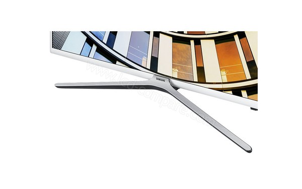 SAMSUNG UE49M5510AKXZT - Zoom sur la partie basse