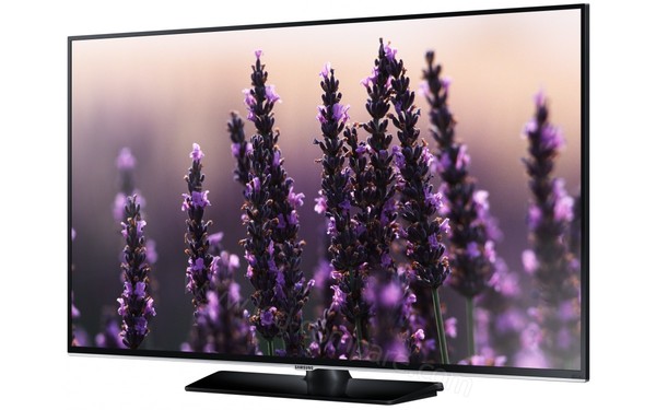 SAMSUNG UE50H5500 - Vue 3/4 droite