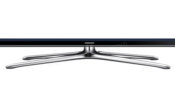 SAMSUNG UE55F6320 - Zoom sur la partie basse