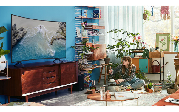 SAMSUNG UE55TU8305 - Mise en situation