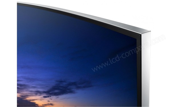 SAMSUNG UE65HU8200 - Zoom sur le coin sup&eacute;rieur droit