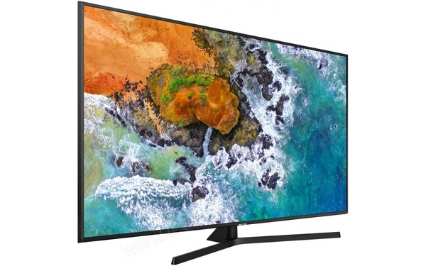 SAMSUNG UE65NU7400SXXN - Vue 3/4 gauche