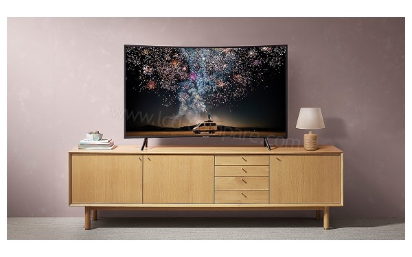 SAMSUNG UE65RU7305 - Mise en situation n&deg;2