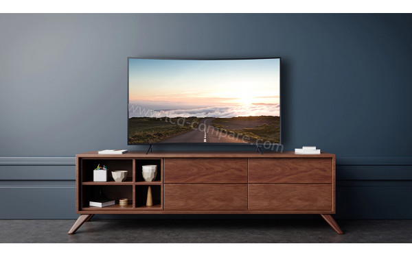 SAMSUNG UE65TU8300WXXN - Mise en situation