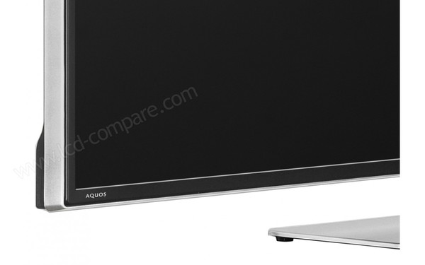 SHARP LC-42LE762EN - Zoom sur le coin inf&eacute;rieur gauche