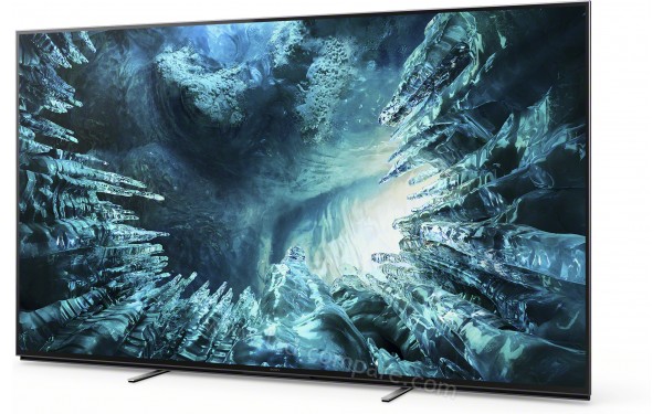 SONY KD-85ZH8 - Vue 3/4 droite pieds rapproch&eacute;s vers le centre