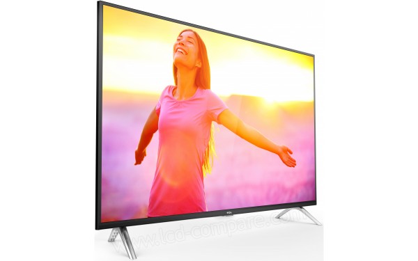 TCL 32DD429 - Vue 3/4 droite
