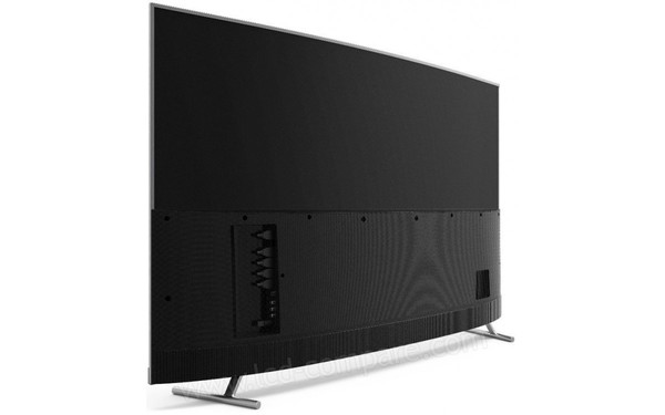 TCL 65DP670 - Vue 3/4 gauche de l'arri&egrave;re