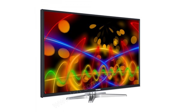 TELEFUNKEN D43U297B4CW - Vue 3/4 gauche