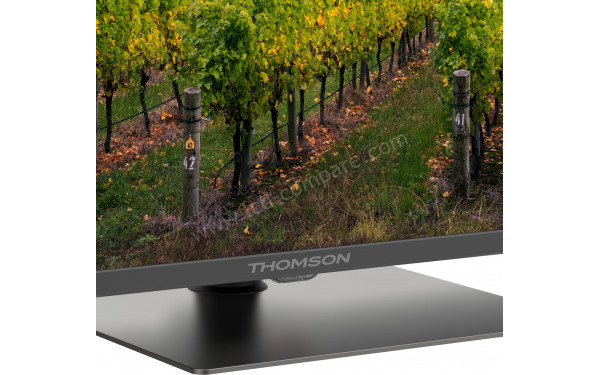 THOMSON 43QG5C14 - Zoom sur la partie basse