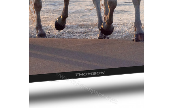 THOMSON 65UA5S13 - Zoom sur la partie basse