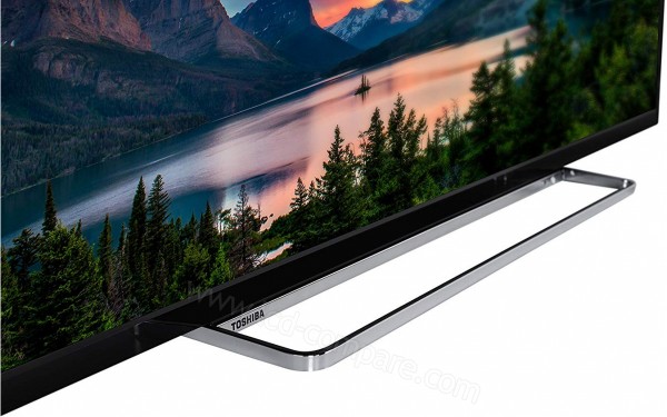 TOSHIBA 49V6863DA - Zoom sur la partie basse