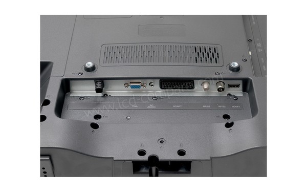 XORO HTL 3246 V2 - Connectiques du dessous