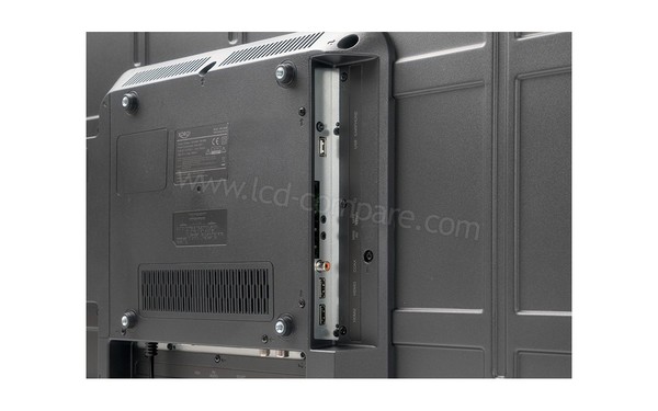 XORO HTL 3246 V2 - Connectiques lat&eacute;rale